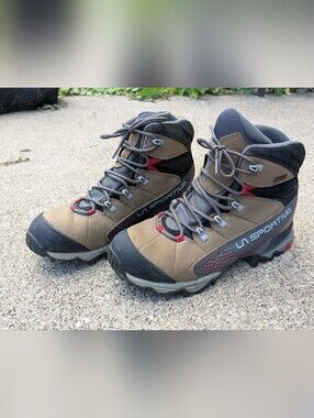 La Sportiva Nucleo High GTX Women's Hiking Boots - Size 8.5 (Gore-Tex)